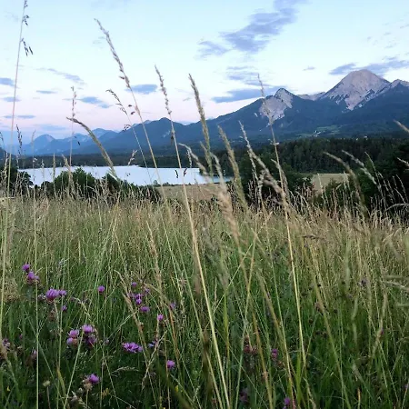 Urlaub-am-faaker-see-am-fusse-der-karawanken *