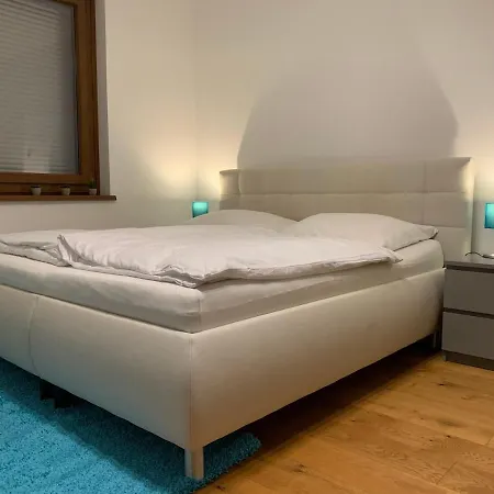 Urlaub-am-faaker-see-am-fusse-der-karawanken شقة *